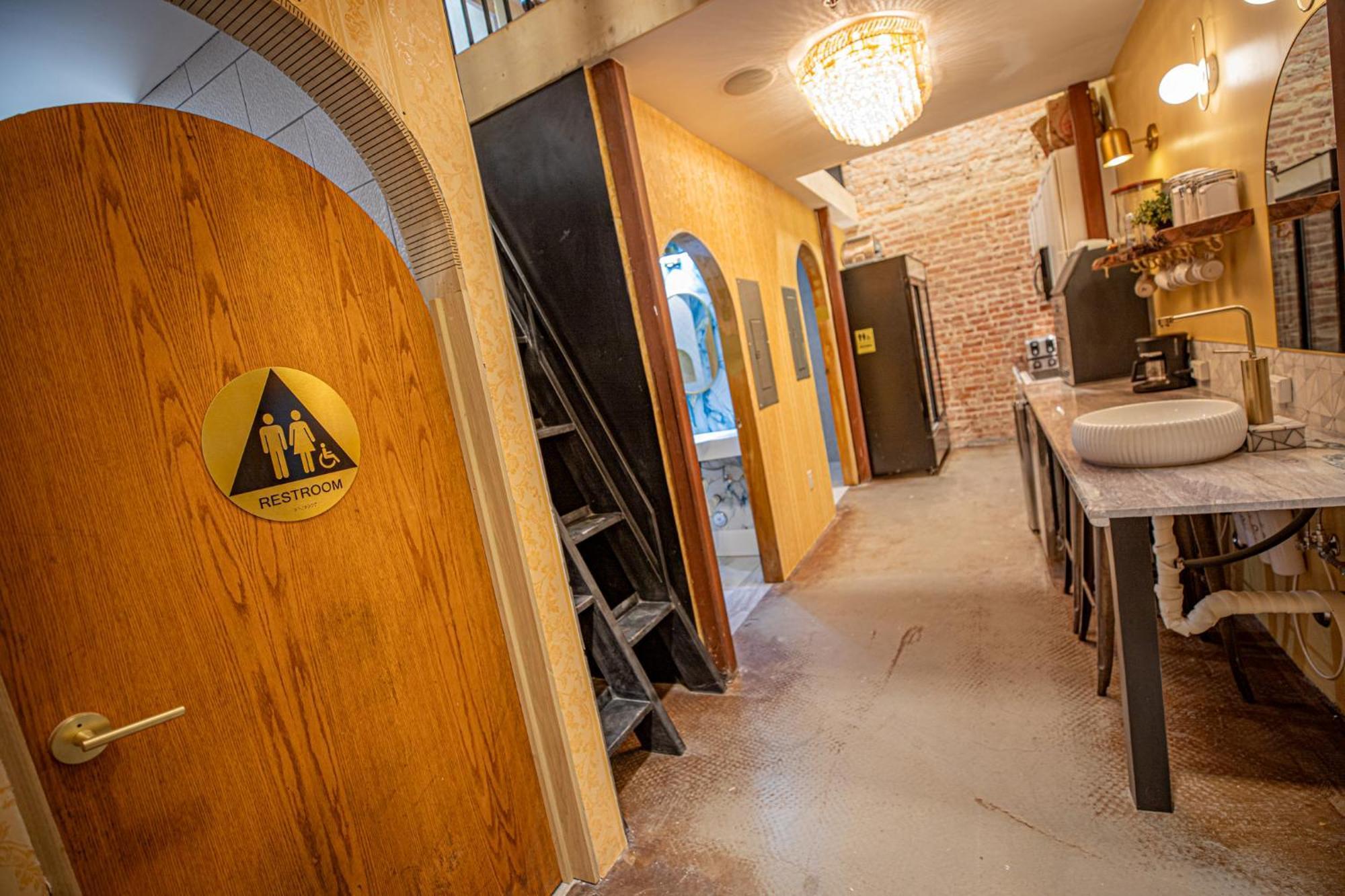 Social Stays - Santa Barbara'S First Hostel On State Street Exterior foto